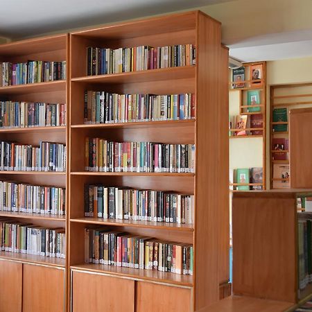Tibet World Hostel МакЛеод Ганж Екстериор снимка