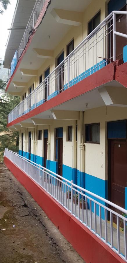 Tibet World Hostel МакЛеод Ганж Екстериор снимка